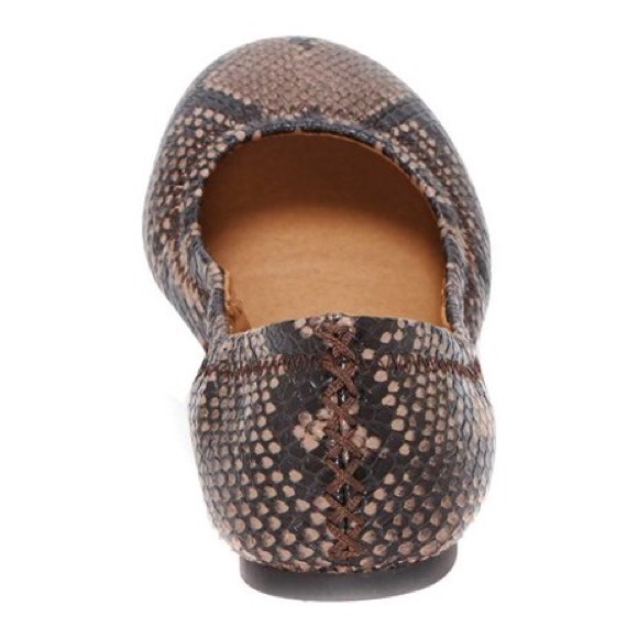 🍀LUCKY BRAND🍀 Women’s snakeskin Flats - Picture 2 of 6